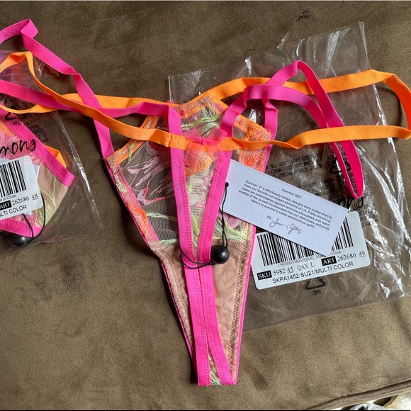 NWT For Love and Lemons FL&L Oversized Tulip Panty M & L - Picture 7 of 7